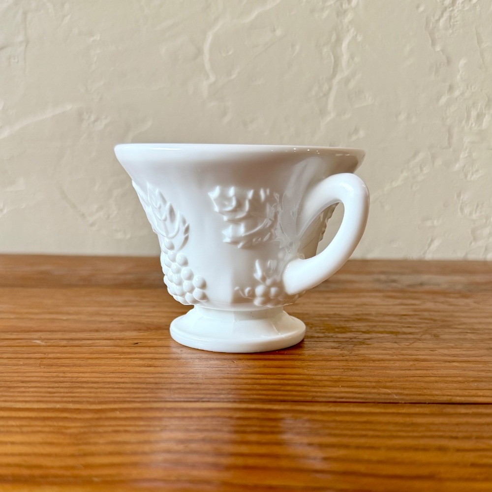 Vintage Indiana Glass Milk Glass Punch Cup – Grape and Leaf Pattern - Picture 4 of 12